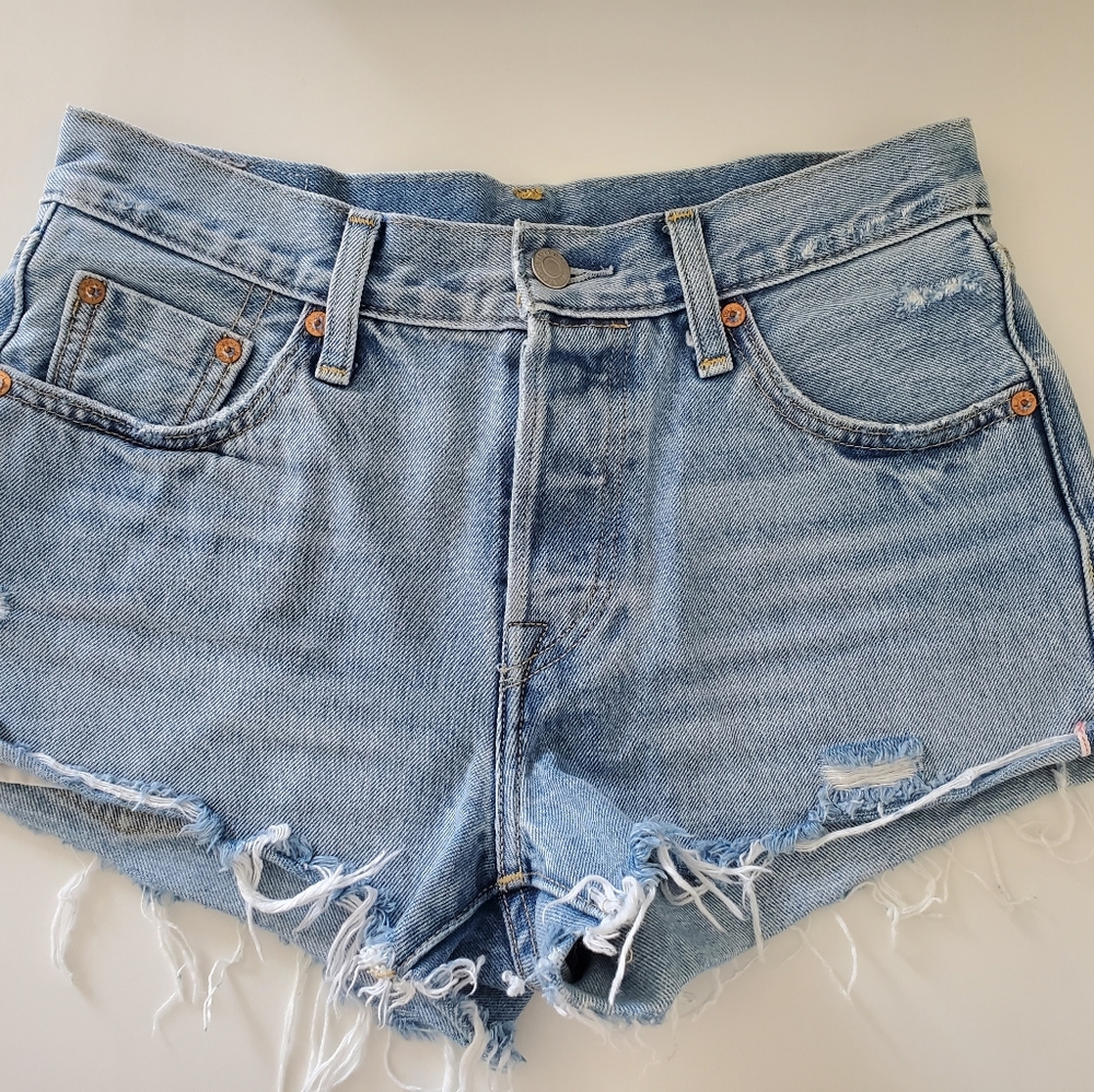 LEVI'S 501 jean shorts